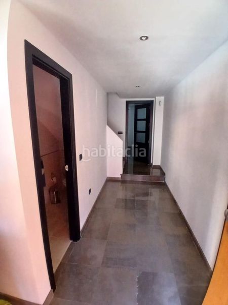 Foto abb00579-d3d6-4536-bb92-c0aadef3f2d2. Àtic amb aparcament piscina a Guillena pueblo Guillena