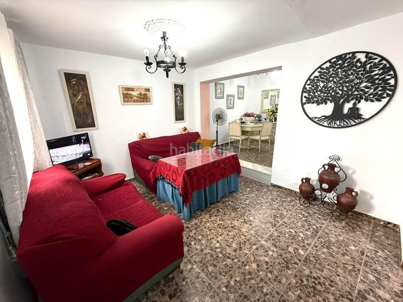 Foto e92d9b9c-5e1e-415a-b097-d461037e950c. Casa a Burguillos