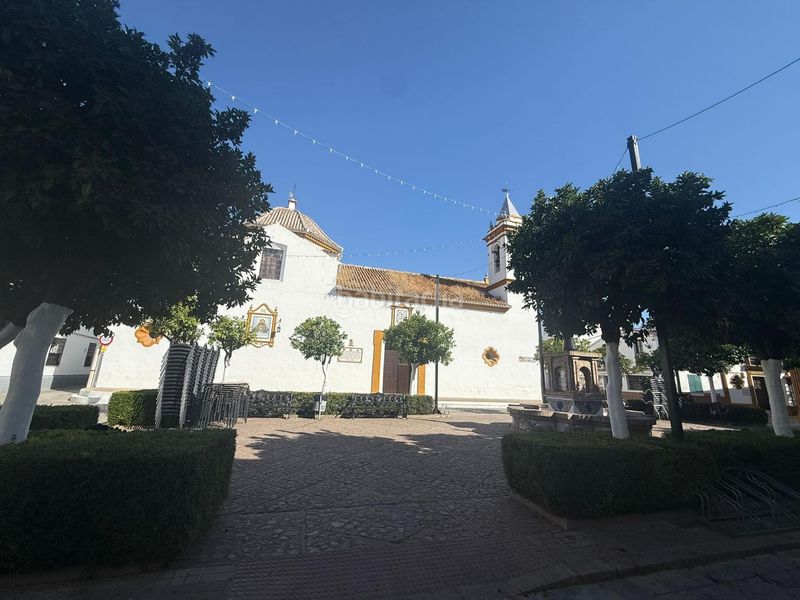 Foto e4be1958-ad5c-4b1f-986b-756668c0e39c. Casa a Villaverde del Río