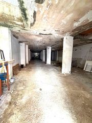 Local Comercial a Alcalá del Río. Alcalá del río  gran oportunidad para crear la vivienda de tus s