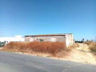 Residential Plot in Moguer. Moguer huelva  diseminado con solar y garaje, ideal para inversi