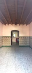 Haus in Castilblanco de los Arroyos. Casa en castilblanco  amplia vivienda con patio, solar y gran po