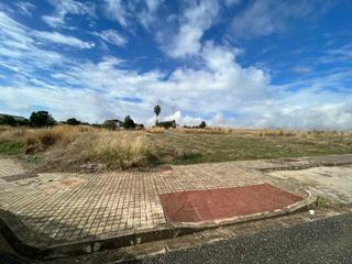 Terreno residencial en Guillena pueblo. Venta de dos solares en guillena, sevilla.