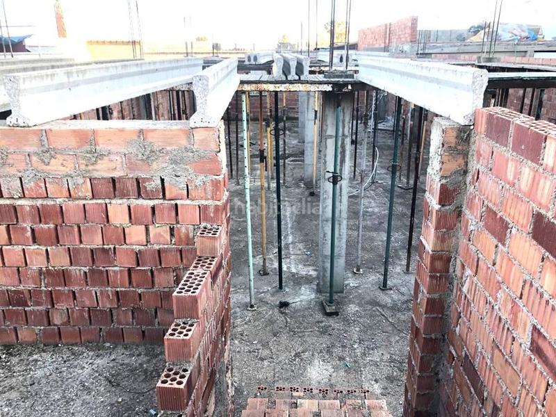 Foto f114af1d-5172-4d83-b2c5-31556c28e715. Terreny residencial a Guillena pueblo Guillena