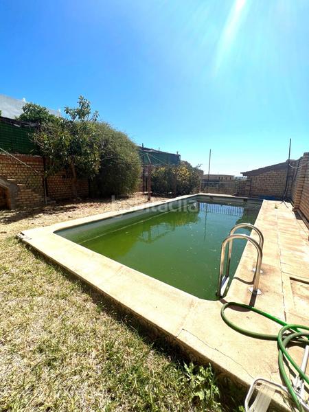 Foto 174c0289-a5b1-406f-8e9c-41151b83b5dd. Chalet  con piscina en la localidad , para terminar. en Gerena
