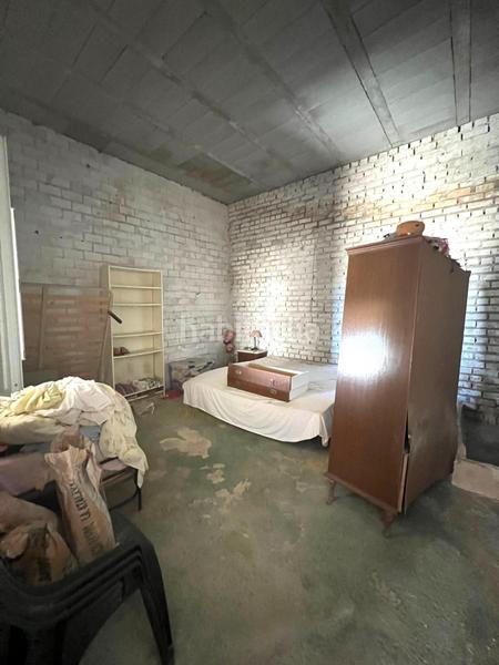 Foto d1bf3faa-d812-4412-a171-8615927a299e. Chalet  con piscina en la localidad , para terminar. en Gerena