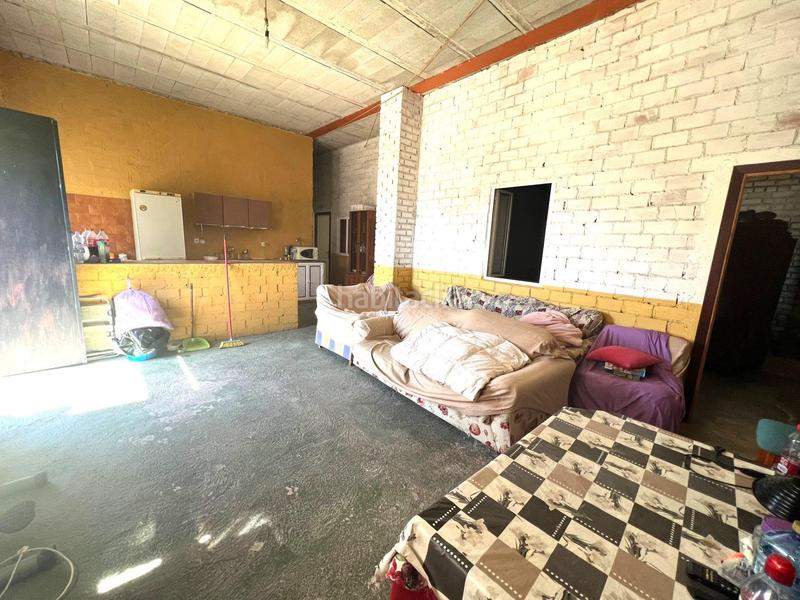 Foto fd58b63c-00e3-49d0-87fc-5d0f6f1df932. Chalet  con piscina en la localidad , para terminar. en Gerena