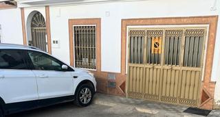 Maison à Villaverde del Río. Bajo en la localidad de villaverde del río, sevilla.