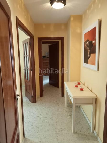 Foto 42336c54-70b6-4fce-baaa-ae80dd4fef90. Piso edificio centrico, con dos locales comerciales y piso en la localidad , sevilla. en Burguillos