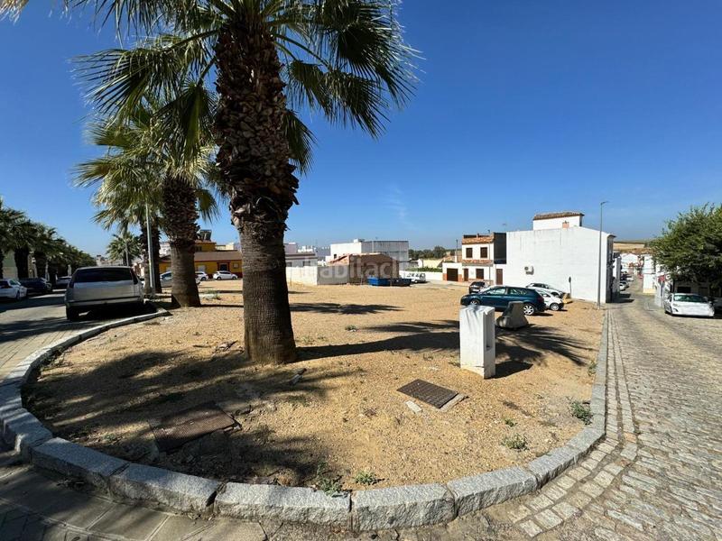 Foto d46fc673-7529-4ddb-b849-e38f9c9f7759. Terreno residencial 4 solares en la localidad , sevilla. en Burguillos