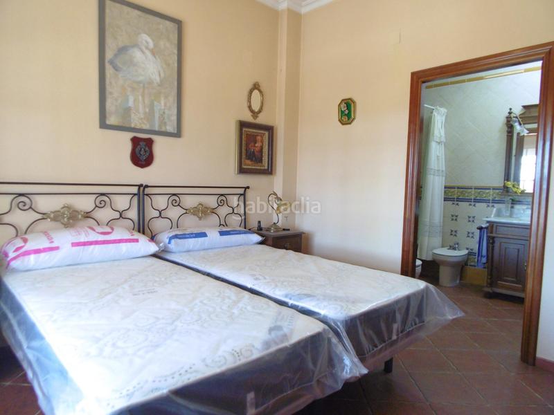 Foto b36a7711-21bf-482a-95db-f19e344d3051. Chalet casa en la romeria de san isidro, en Gibraleón