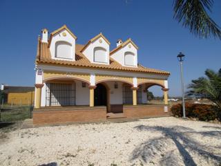 Chalet à Gibraleón. Casa en la romeria de san isidro, gibraleón
