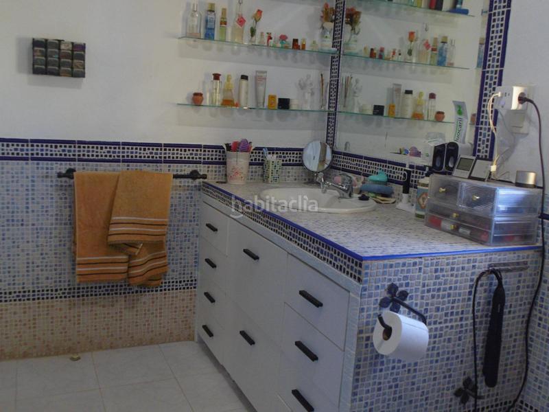 Foto 4ea47873-8013-47f2-bea6-fddf97a5d9be. Casa con piscina in Núcleo Urbano Aljaraque