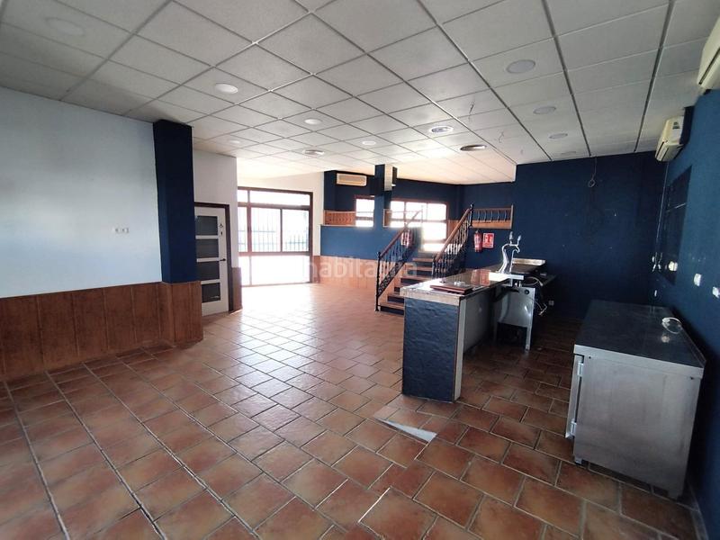 Foto f8fb66ab-a869-4b01-bbdd-ab305d4907b7. Alquiler local comercial oportunidad de negocio en venta ó alquiler enla localidad , sevilla. en Burguillos