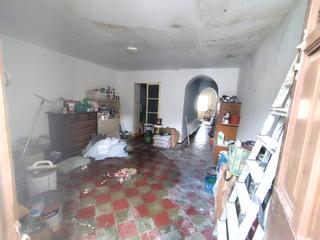 Casa a Alcalá del Río. Vivienda para reformar en alcalá del río, sevilla.