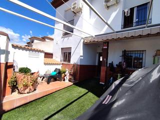 Maison à Burguillos. Oportunidad única! vivienda de tres plantas en esquina en burgui