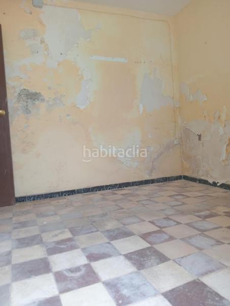 Foto d2ca8523-ea1b-4cfe-a123-7a78904462ec. Casa  para reforma integral en casco historico alcala del rio. en Alcalá del Río