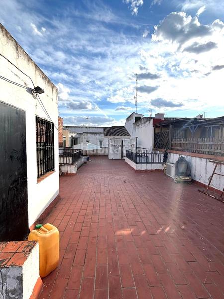 Foto dc8adb8c-78f5-4178-8cc5-5d60c36199b4. Casa con parcheggio in Guillena pueblo Guillena