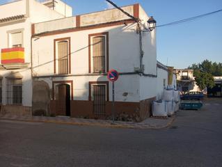 Casa a Cantillana. Casa para reformar en cantillana sevilla