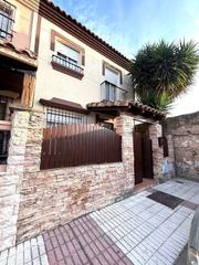 Maison à Algaba (La). Oportunidad única! casa en venta en el aral la algaba lista para