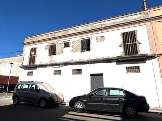 Casa a Alcalá del Río. Oportunidad en alcalá del río!