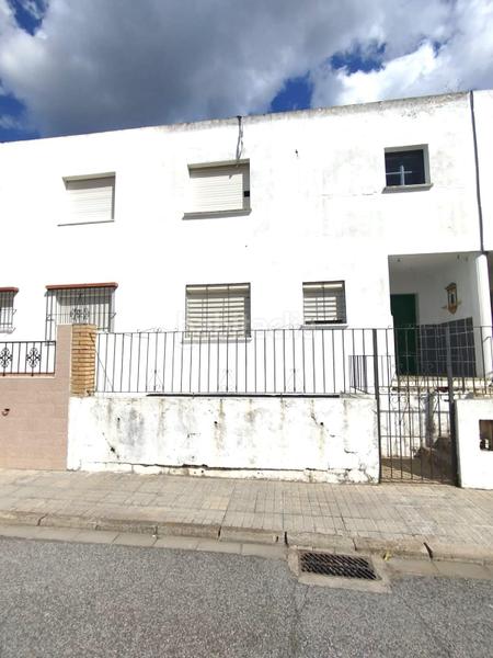 Foto d4be5e6e-ee86-4504-9eeb-ca097172320f. Casa tu hogar ideal te está esperando! en Castilblanco de los Arroyos