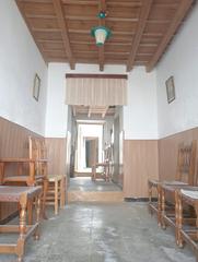 Casa a Alcalá del Río. Encantadora vivienda con gran terreno en el centro de alcalá del