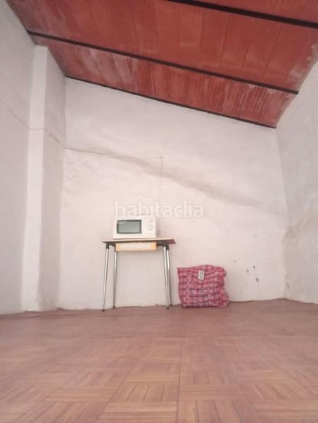 Foto 100daaa2-c9c6-42aa-9a93-d096b4c558f2. Casa encantadora vivienda con gran terreno en el centro en Alcalá del Río