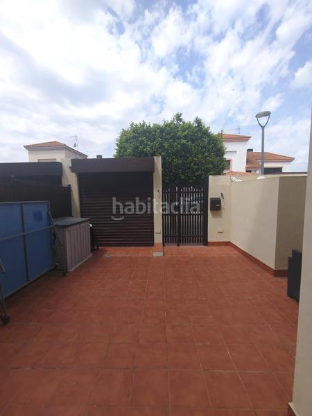 Foto 1207d77c-2aaa-4037-8fa9-6c4244c83b88. Casa tu hogar ideal te espera en Las Pajanosas! en Guillena