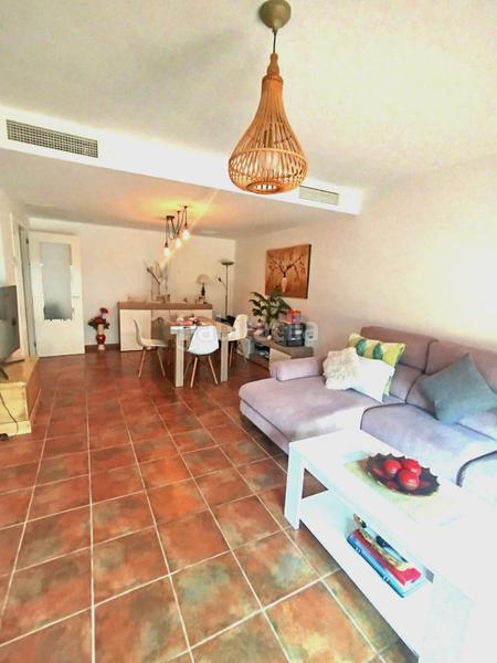 Foto 73f601a0-7320-4884-80b6-05093ca052a8. Casa tu hogar ideal te espera en Las Pajanosas! en Guillena
