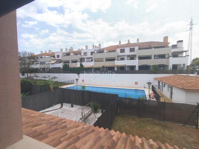 Foto cc740a81-eed2-4706-96fe-57e46cef658c. Casa tu hogar ideal te espera en Las Pajanosas! en Guillena
