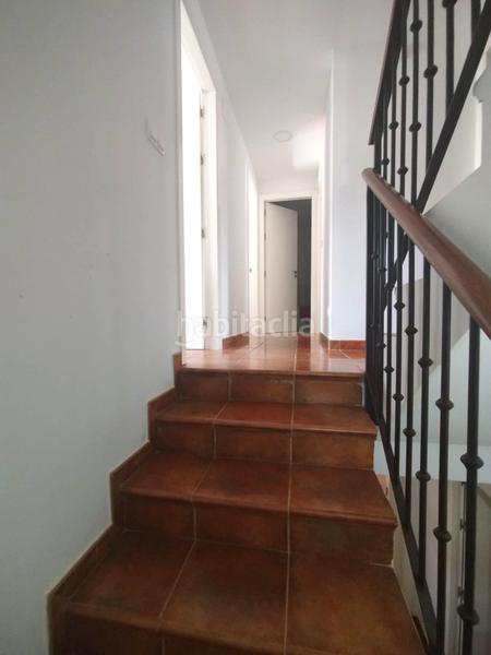 Foto d5878cb3-6bef-46c5-8e1a-fbb12b1b57f0. Casa tu hogar ideal te espera en Las Pajanosas! en Guillena
