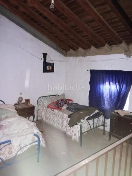 Foto e04bdeb1-6d60-41db-88d6-283a535cc343. Casa adosada oportunidad de inversion en el centro en Alcalá del Río