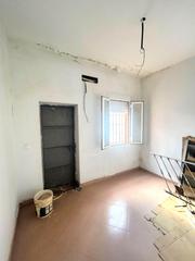 Casa a Gerena. Atención inversores y futuros propietarios!  oportunidad única e