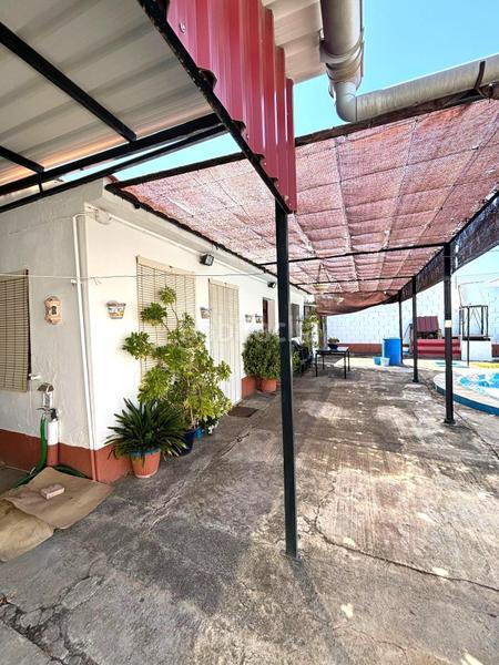 Foto d80a4459-87f9-4cc4-b44b-6934f68ed221. Chalet tu nuevo hogar te espera en Villaverde del Río