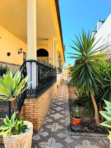 Foto b40672c9-22ae-48be-9c00-1b5ebd21977e. Chalet  con encanto con gran parcela y espacios amplios! en Mazagón