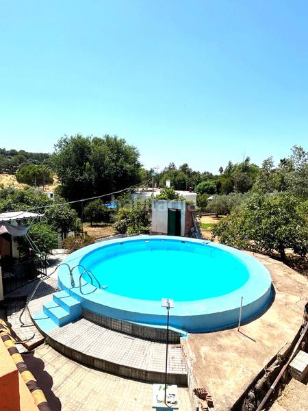 Foto 2ac620e6-2d2d-4e7b-9aa5-25565eb6cf39. Chalet with pool in Castilblanco de los Arroyos