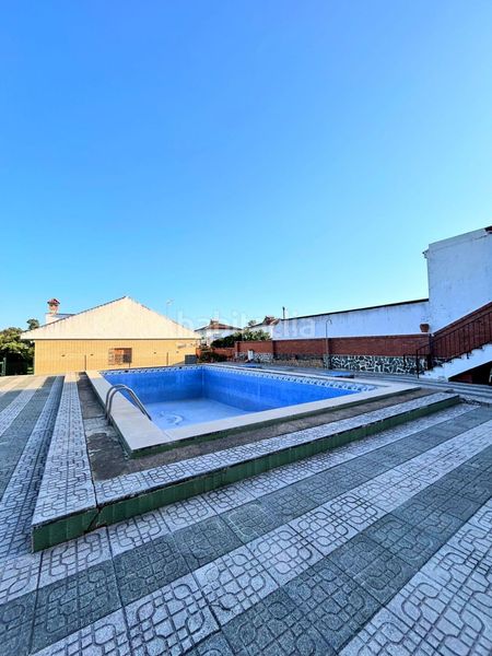 Foto fae4c377-9994-4708-b010-aa44dc48f0a0. Xalet amb piscina a Castilblanco de los Arroyos