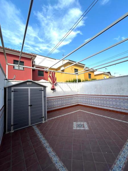 Foto 0bc25b40-410d-453f-85a2-b543d454f066. Casa adosada magnífica casa adosada sevilla! en Guillena pueblo Guillena