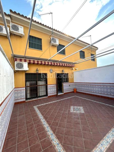 Foto 13fa0e4a-cae7-41ec-8f91-6b7ff4994041. Casa adosada magnífica casa adosada sevilla! en Guillena pueblo Guillena