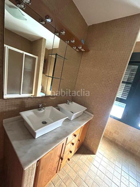 Foto d7d708f5-6d35-4866-b767-eec52c5e10c5. Casa adosada magnífica casa adosada sevilla! en Guillena pueblo Guillena