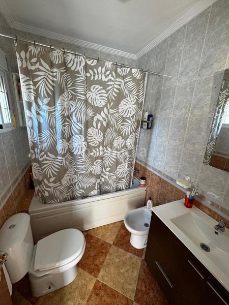 Foto 5675724f-16cf-4098-a481-236f02655e63. Casa adosada adosado en Núcleo Urbano Aljaraque