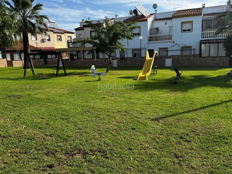 Foto bcb30c7e-3c8d-4b5b-8279-000faea2f0c3. Casa adosada adosado en Núcleo Urbano Aljaraque