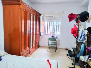 Casa en Alcalá del Río. Vivir en el viar alcalá del río al mejor precio!