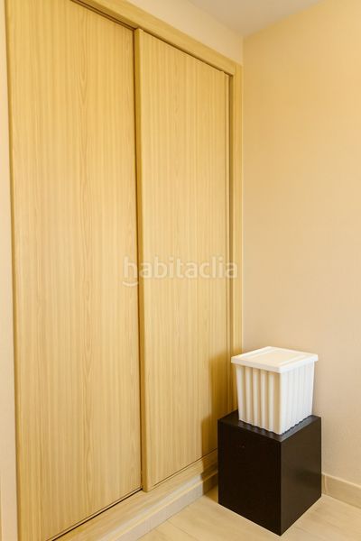 Foto b8bbd3f4-a8ce-4054-aa89-996640f38c77. Pis amb aparcament a Pescadería Huelva