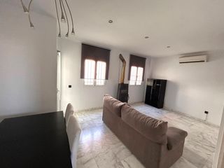 Haus in Burguillos. Casa en la localidad de burguillos con piscina climatizada y jac