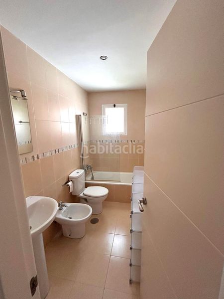 Foto 8dd44163-f0b5-4d16-aa85-d7be51247890. Casa amb piscina a Burguillos
