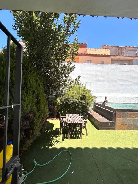 Foto c43df42a-6a4b-4a8e-8555-a2dcd6c73745. Casa amb piscina a Burguillos
