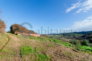 Mas  Calle concesa josué. Abitarea vende casa a reformar con pequeña parcela.