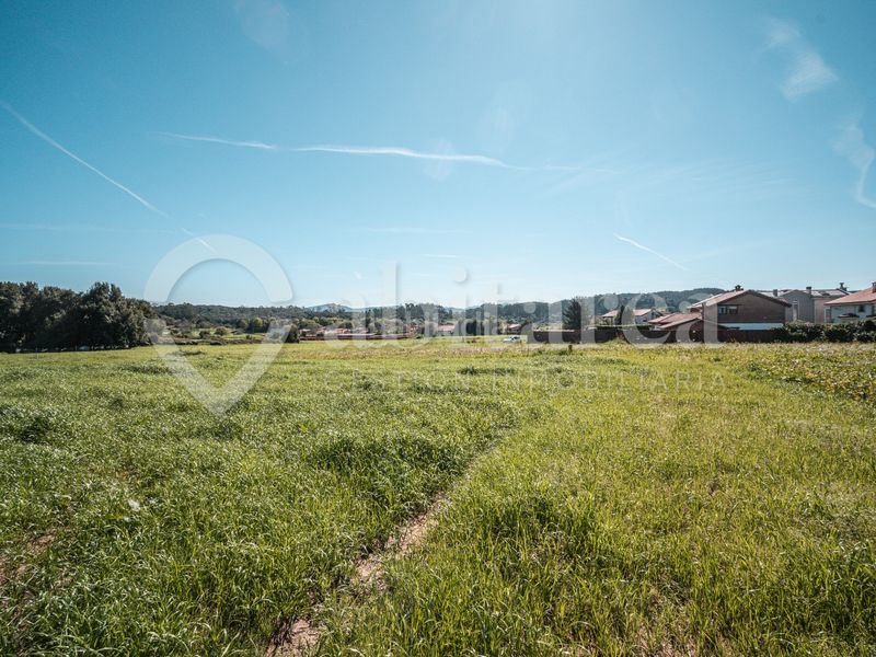 Foto b2d51eba-598a-48b7-be5c-05a42fa540ee. Finca rústica a Escobedo Camargo